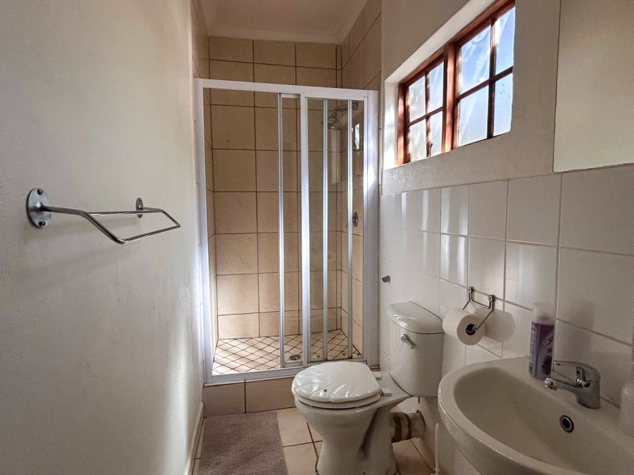 Commercial Property for Sale in Vyfhoek A H North West